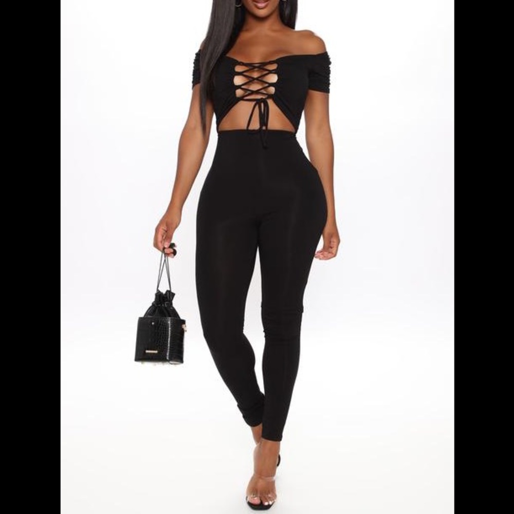 Fashion nova - Picture 1 of 2